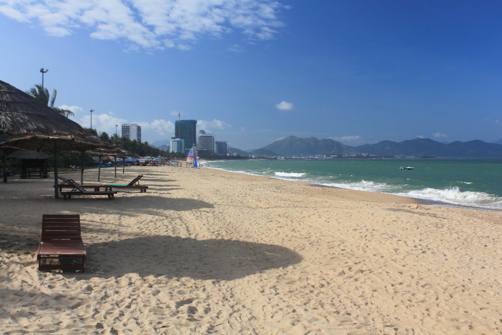 14-Beach.jpg - Beach