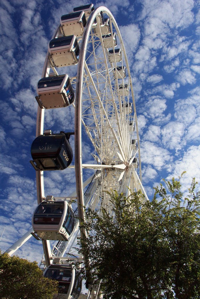 07-Waterfront.jpg - Ferris Weel in Waterfront