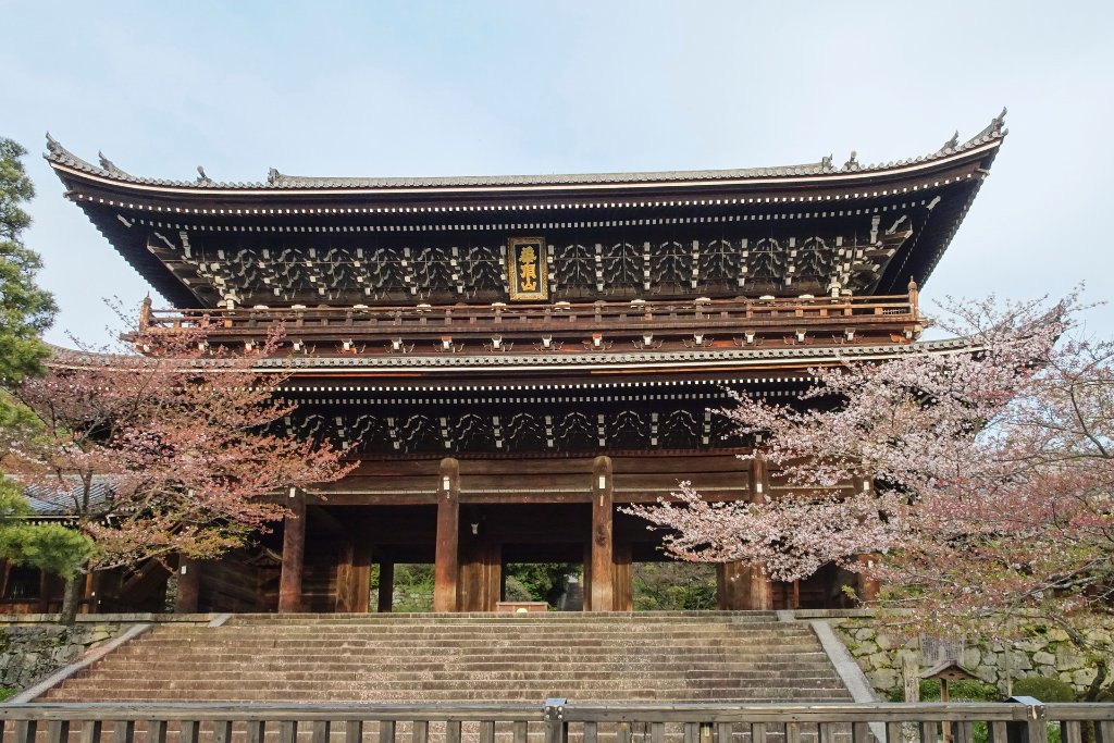 30-Chion-in.jpg